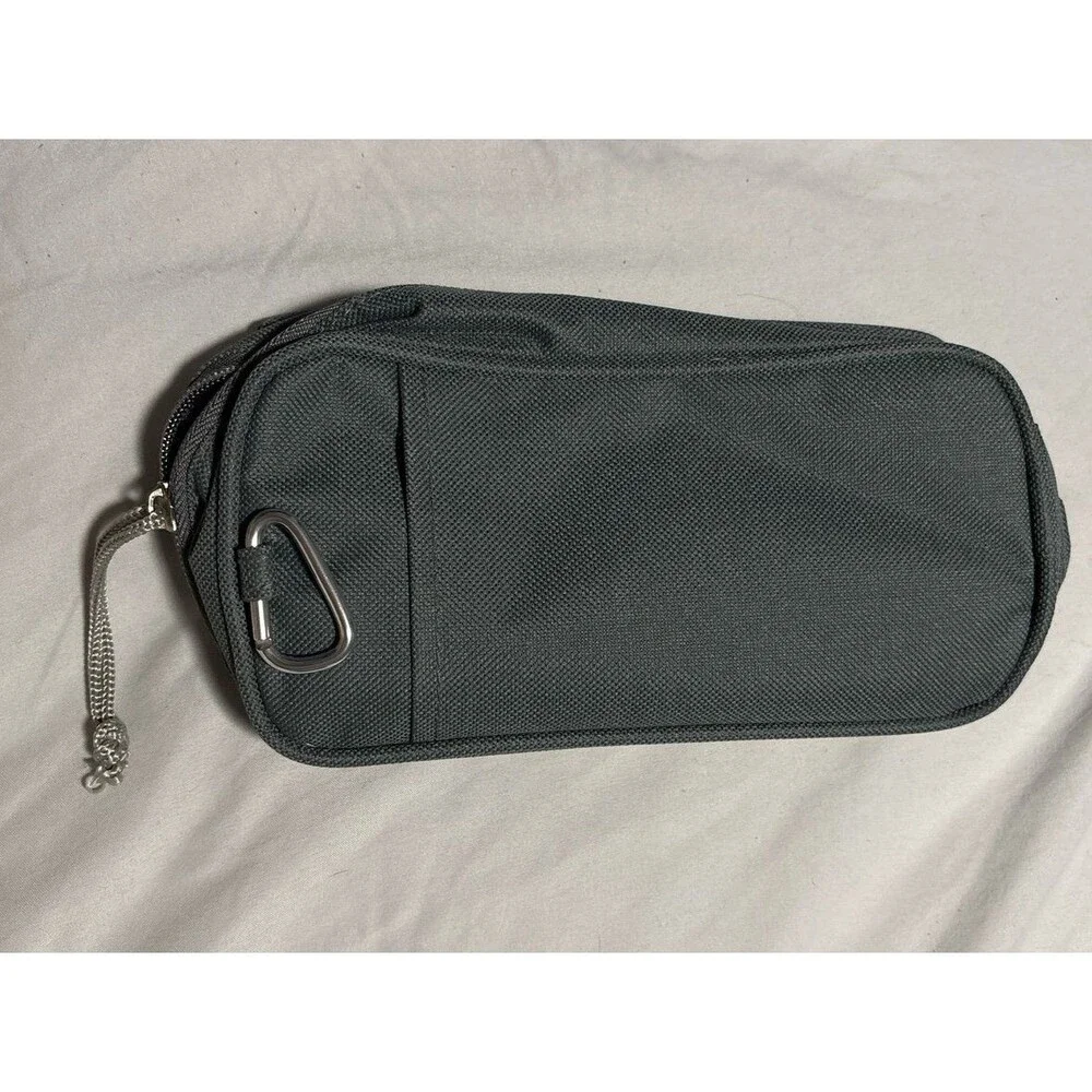 Young Living Essential Oils Travel Pouch Bag Carabiner Aromatherapy Active Fit.